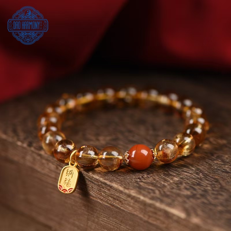 Natural citrine bracelet with red beads belonging to the earth element